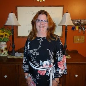 Meet your Posher, Lori